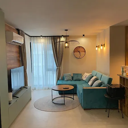 Luxurious, Modern And Spacious For Up To 4 With Private Office At Secret Garden, Life Apartmán