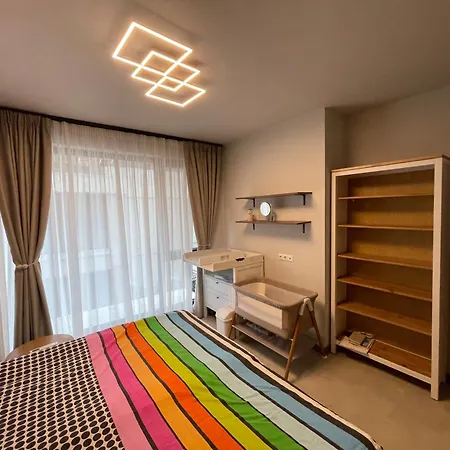 Luxurious, Modern And Spacious For Up To 4 With Private Office At Secret Garden, Life Apartmán Sozopol