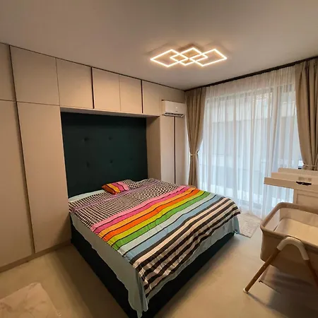 Luxurious, Modern And Spacious For Up To 4 With Private Office At Secret Garden, Life Apartmán