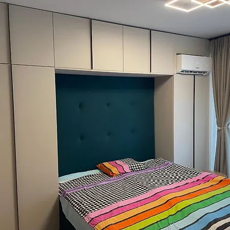 Luxurious, Modern And Spacious For Up To 4 With Private Office At Secret Garden, Life Apartmán *